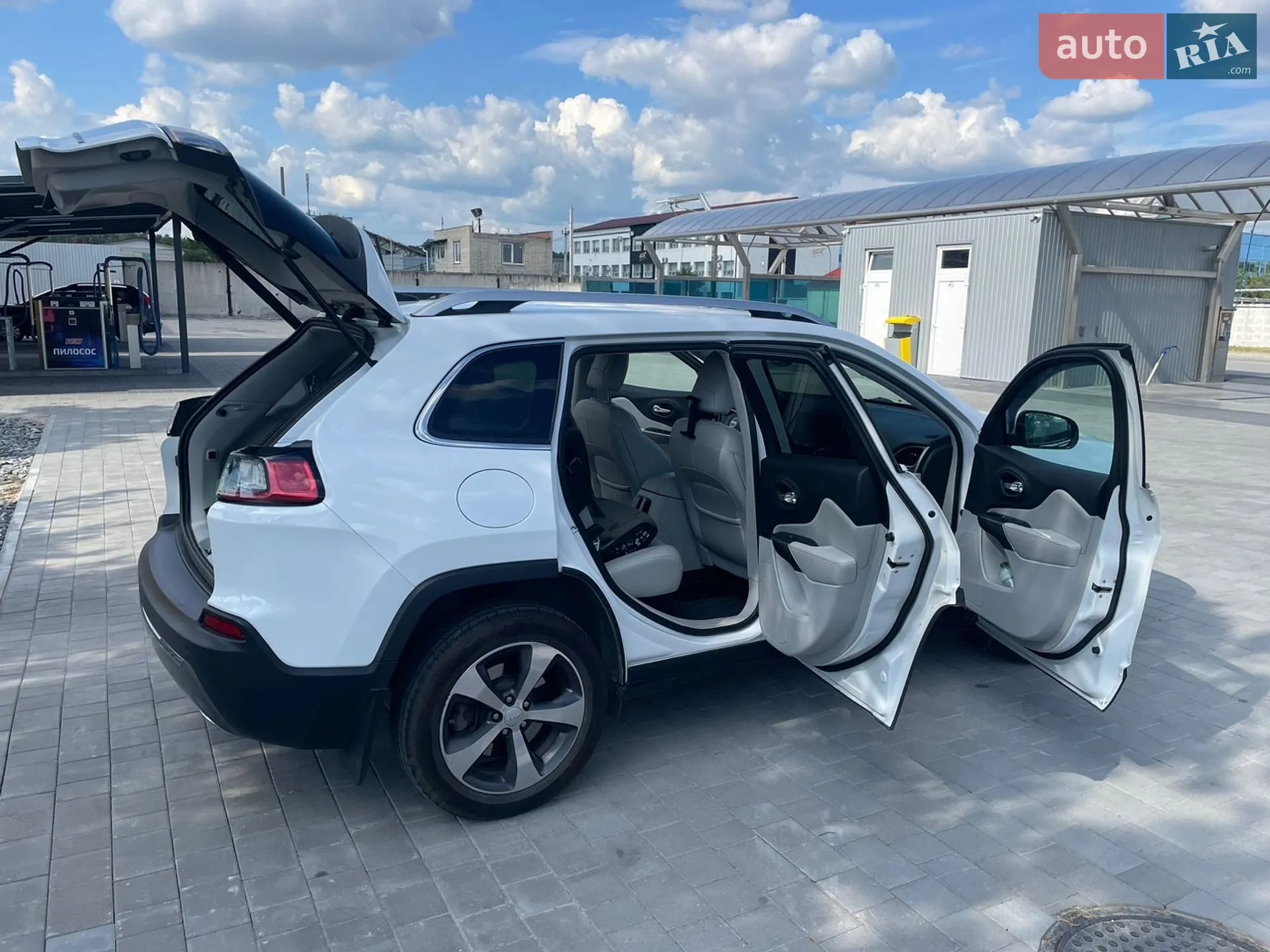 2018 Jeep Cherokee - мініатюра 11