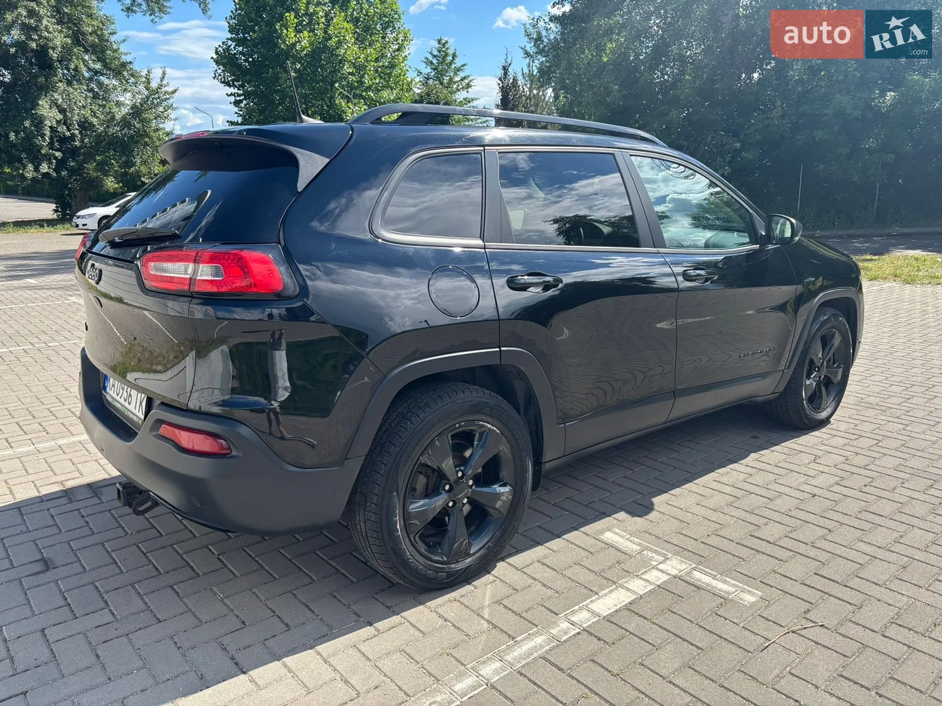 2016 Jeep Cherokee - мініатюра 10