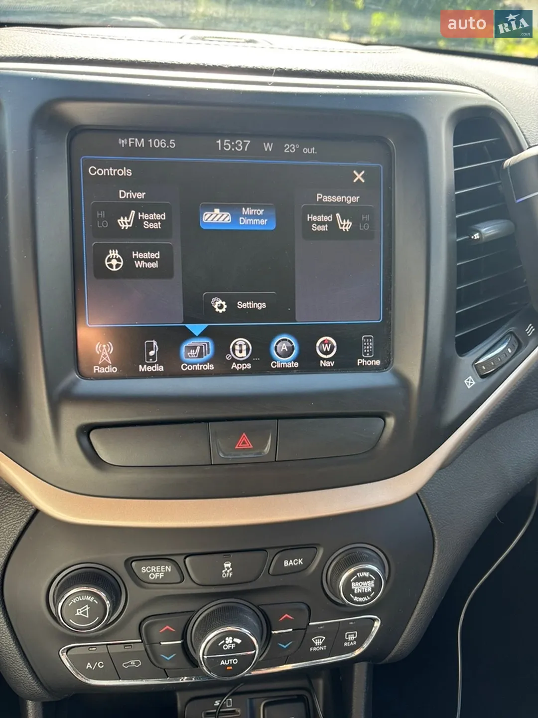 2016 Jeep Cherokee - мініатюра 28