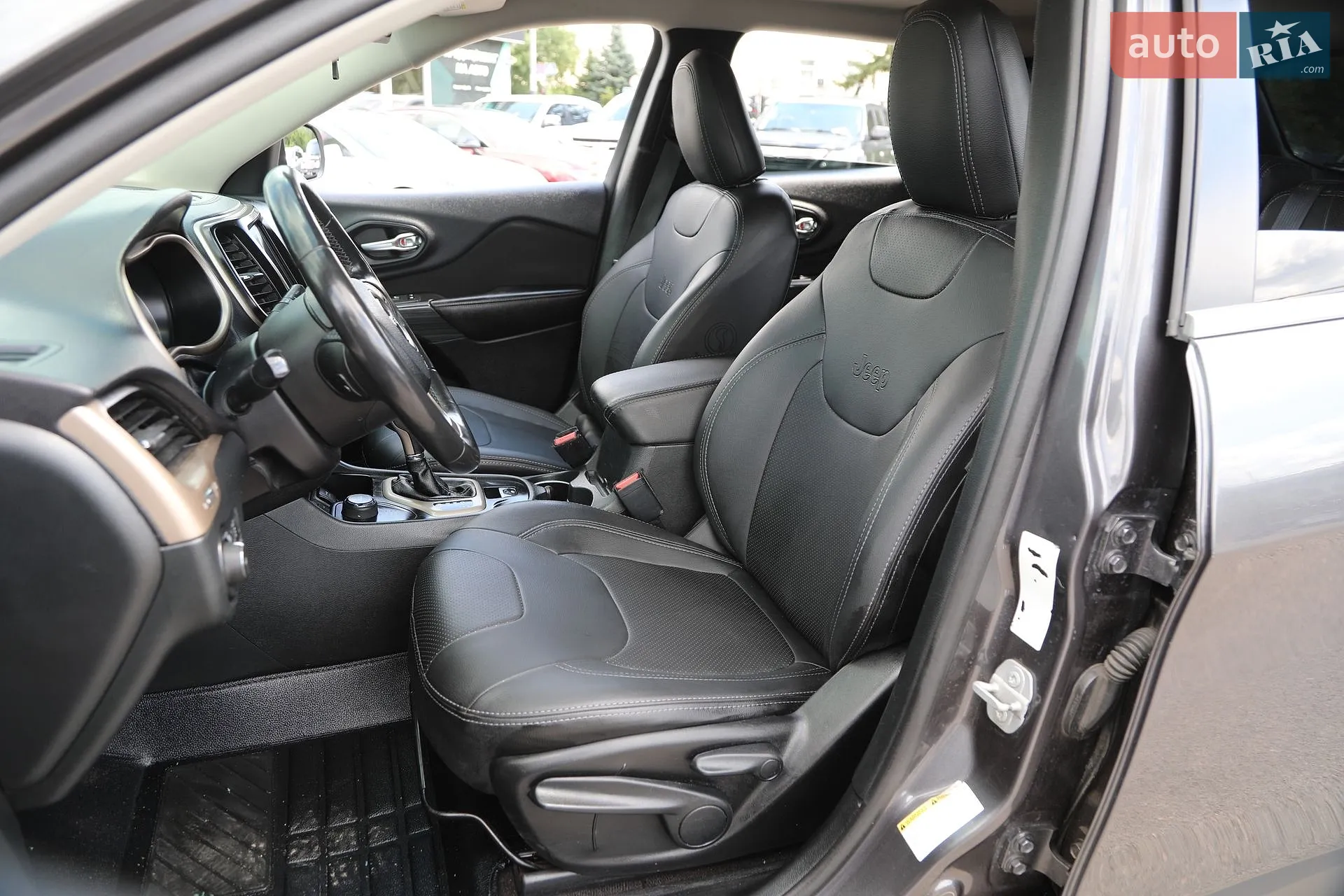 2016 Jeep Cherokee - мініатюра 11