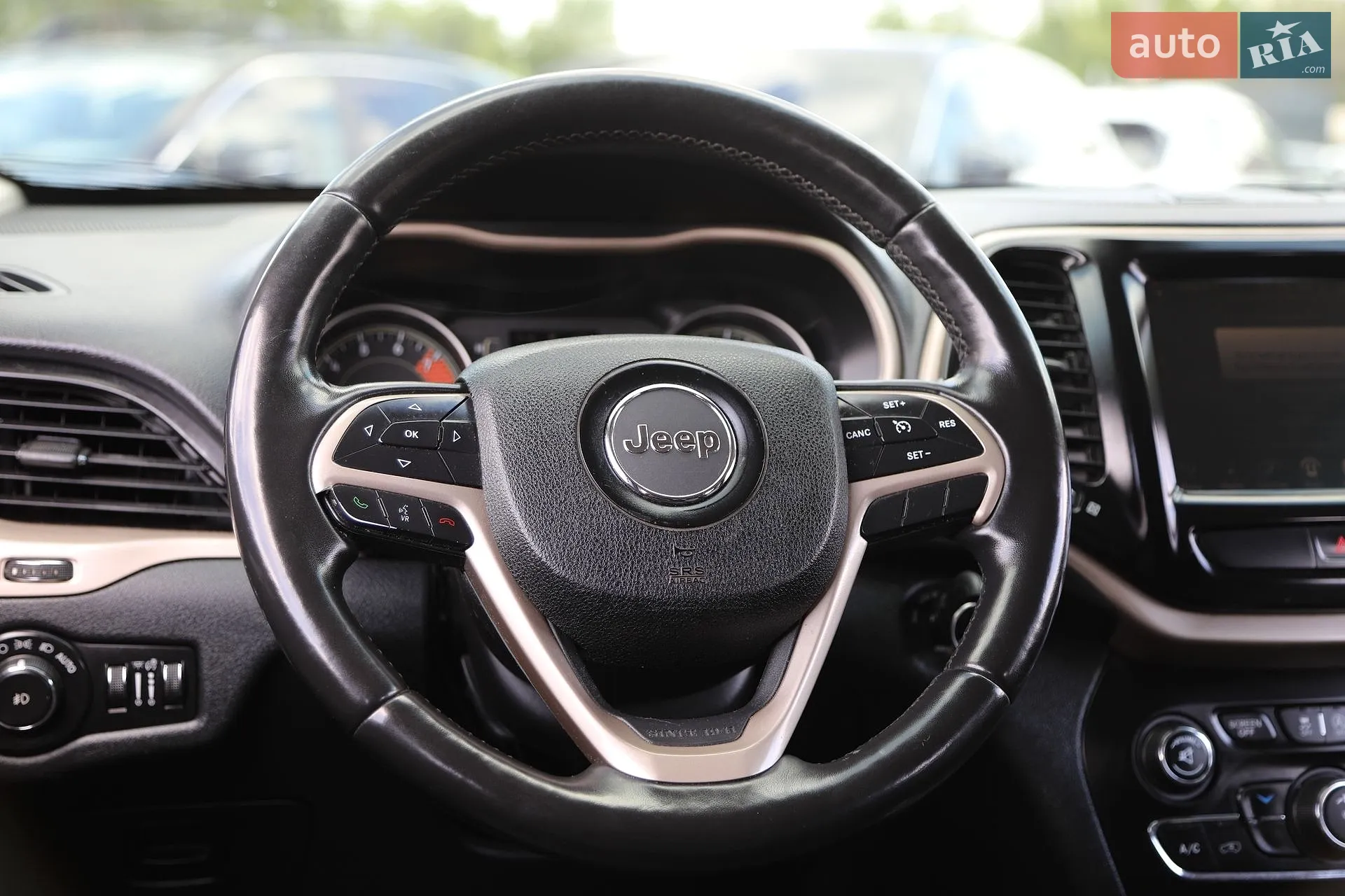 2016 Jeep Cherokee - мініатюра 17