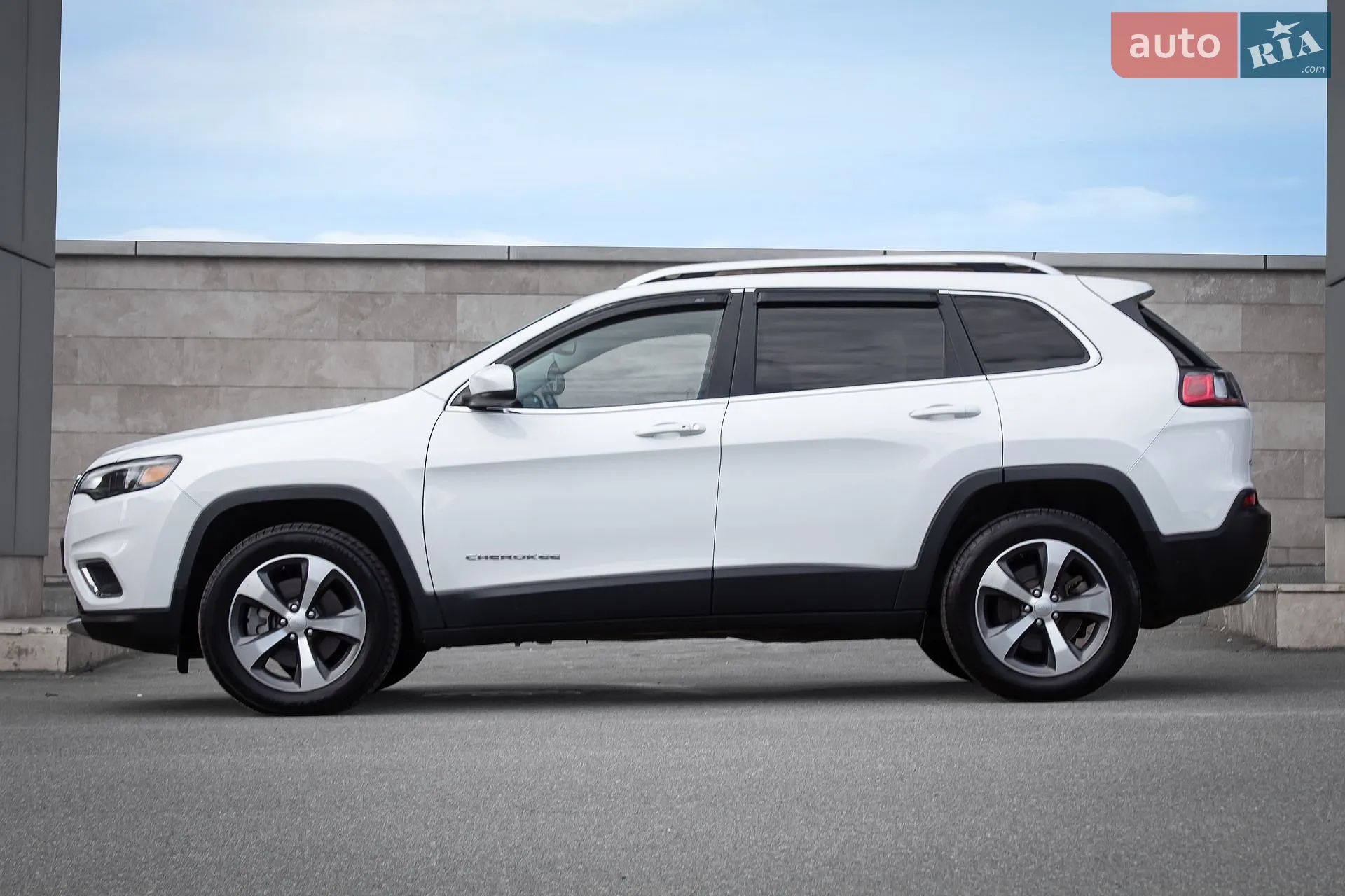 2020 Jeep Cherokee - мініатюра 6