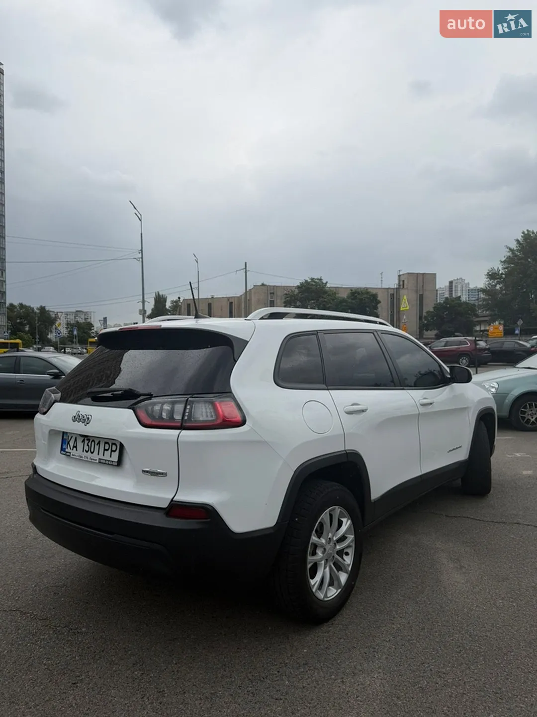 2020 Jeep Cherokee - мініатюра 4