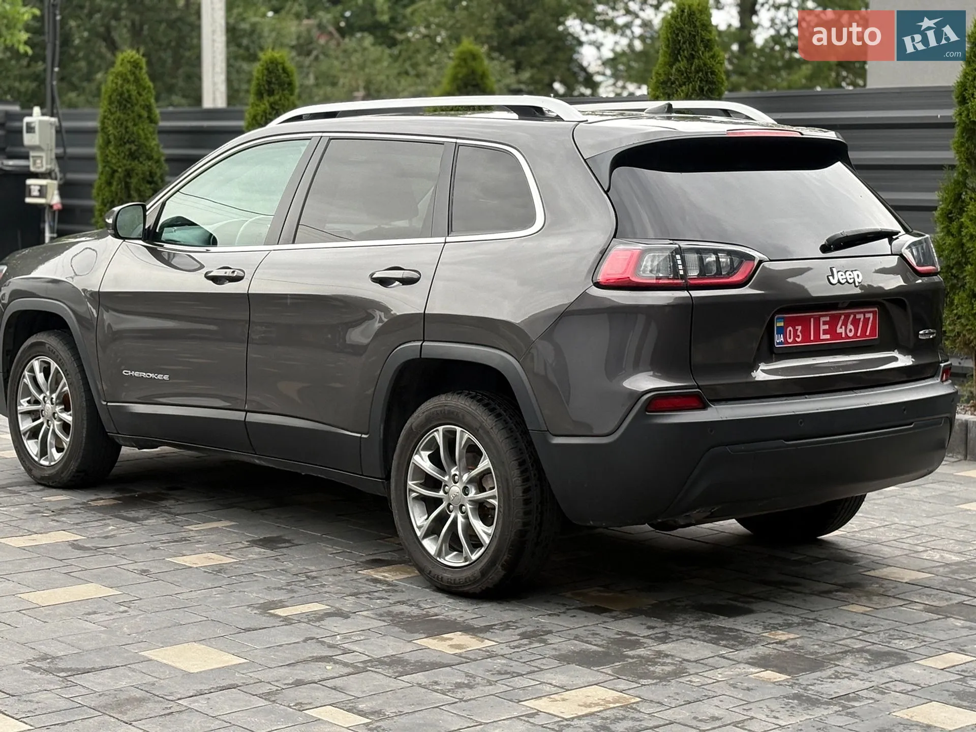 2019 Jeep Cherokee - мініатюра 14