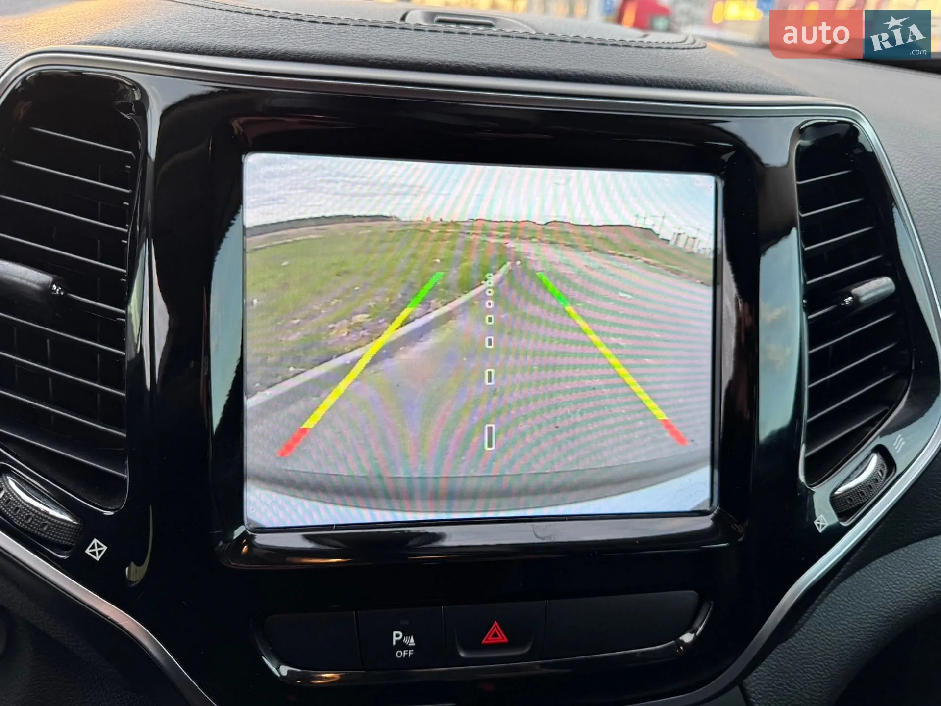 2019 Jeep Cherokee - мініатюра 40
