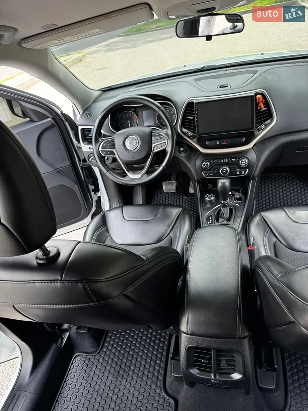2019 Jeep Cherokee - мініатюра 9