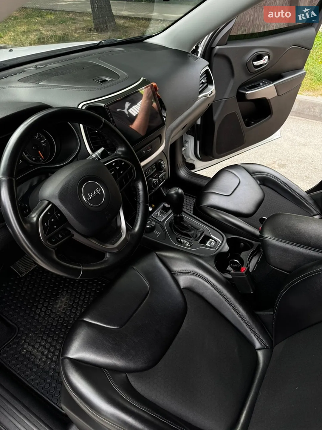 2019 Jeep Cherokee - мініатюра 15