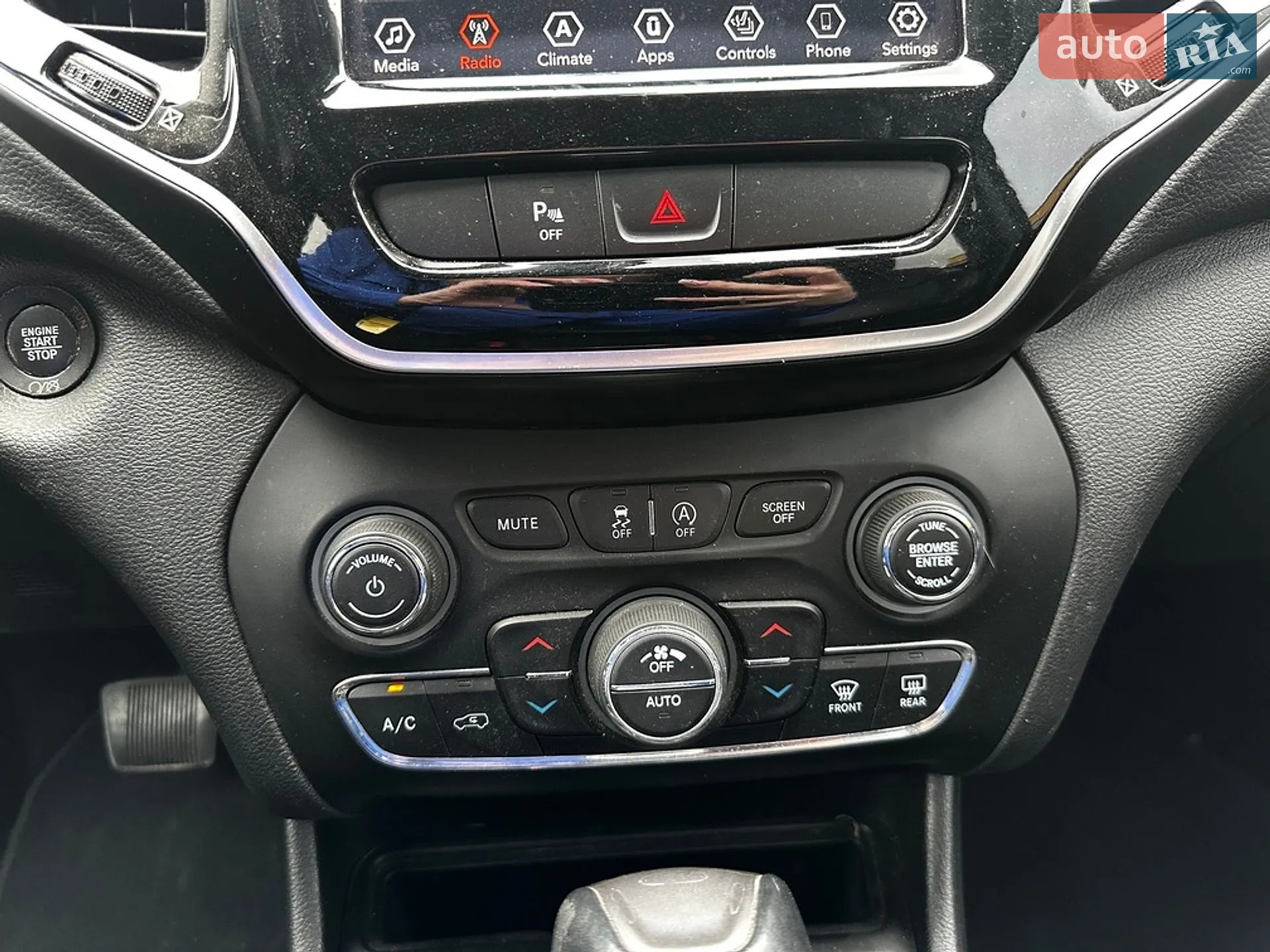 2018 Jeep Cherokee - мініатюра 17