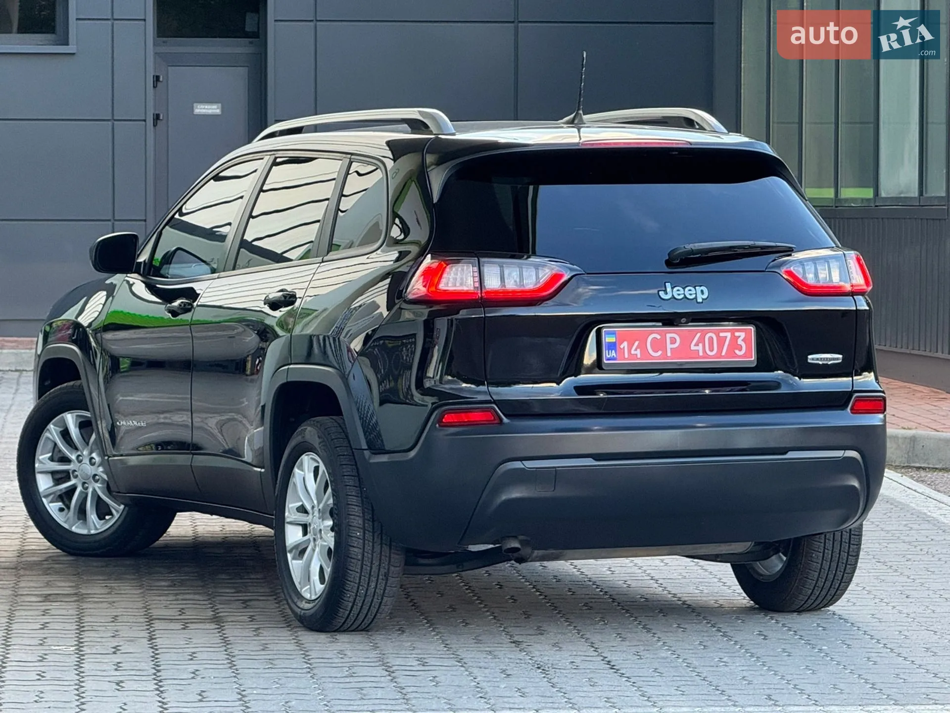 2020 Jeep Cherokee - мініатюра 42
