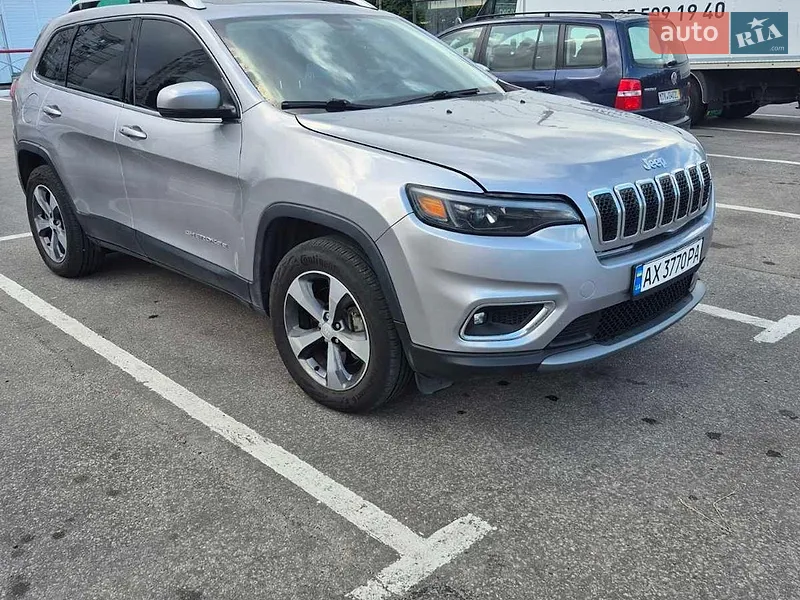 Jeep Cherokee