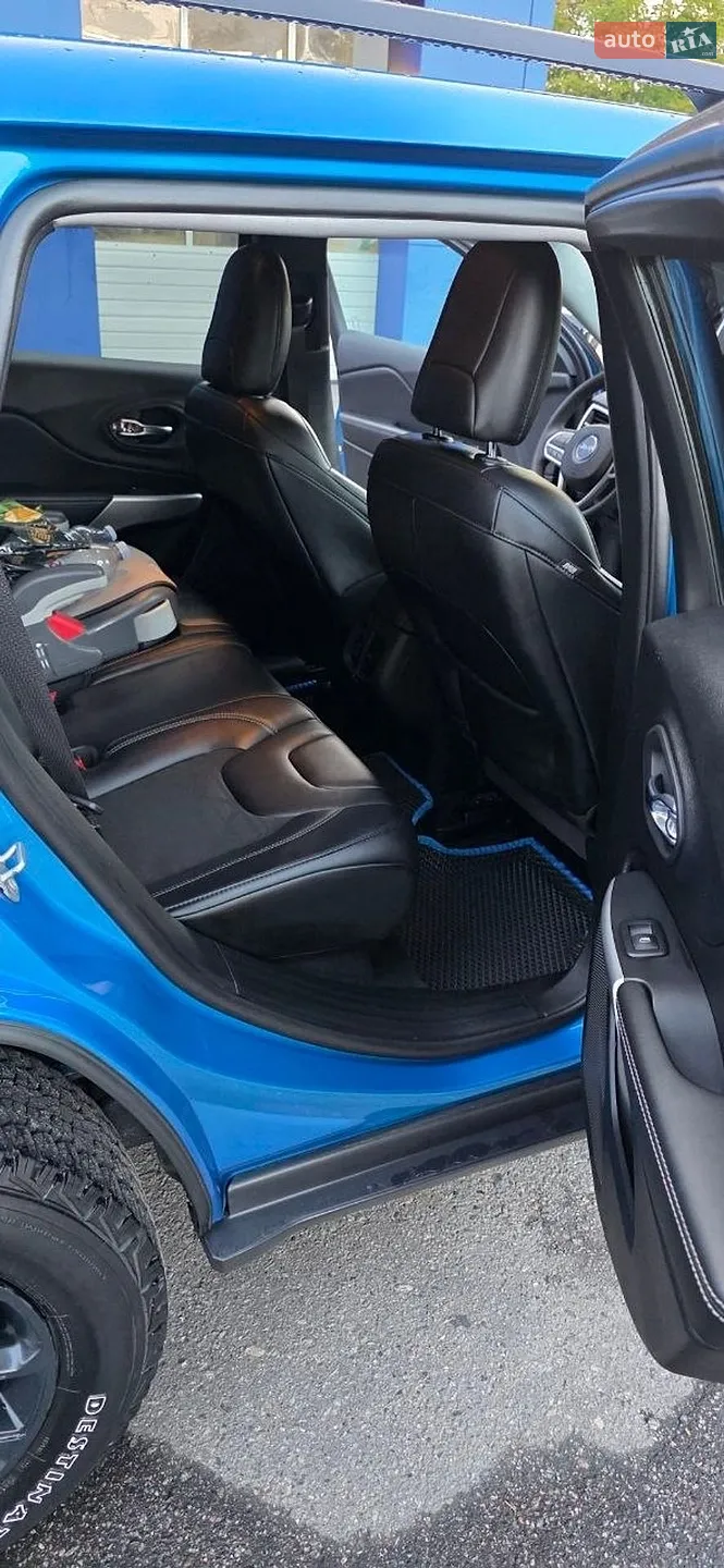 2022 Jeep Cherokee - мініатюра 13