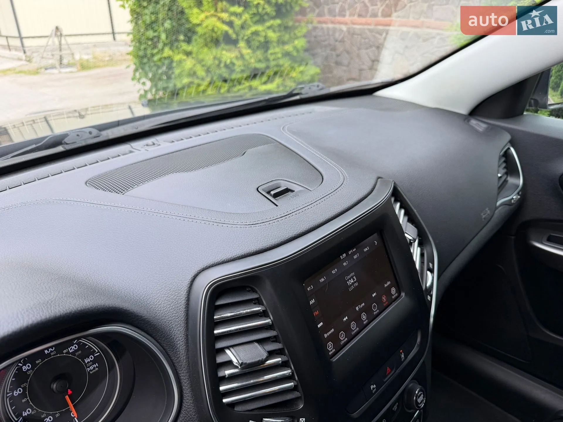 2020 Jeep Cherokee - мініатюра 19