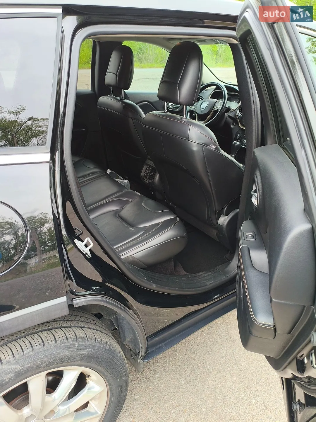 2017 Jeep Cherokee - мініатюра 10