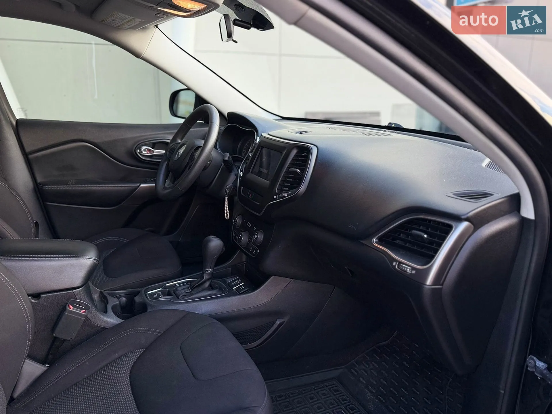 2019 Jeep Cherokee - мініатюра 20