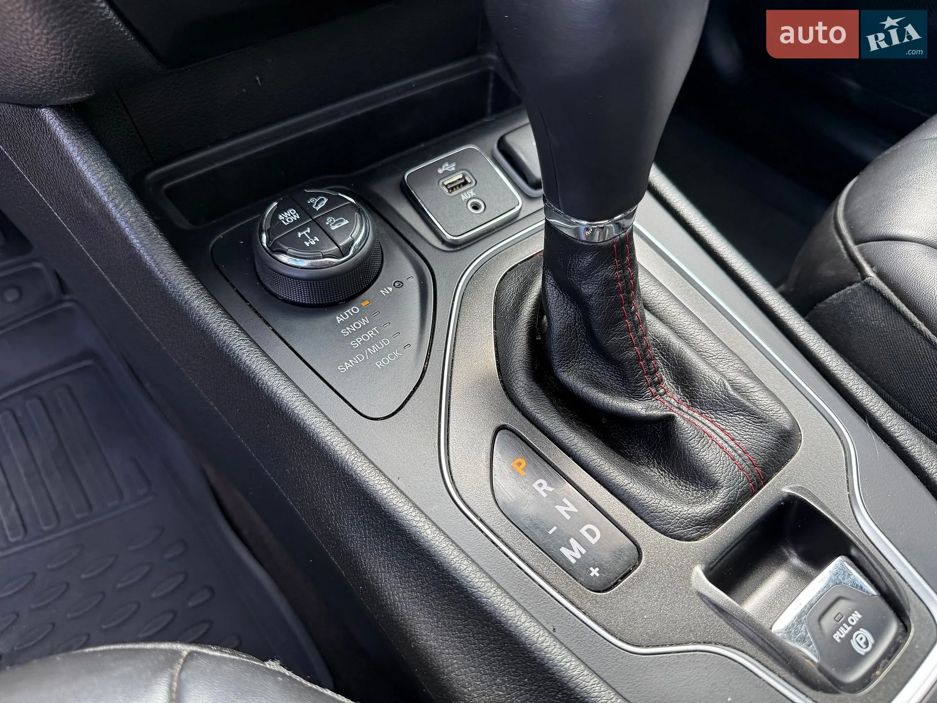 2018 Jeep Cherokee - мініатюра 34