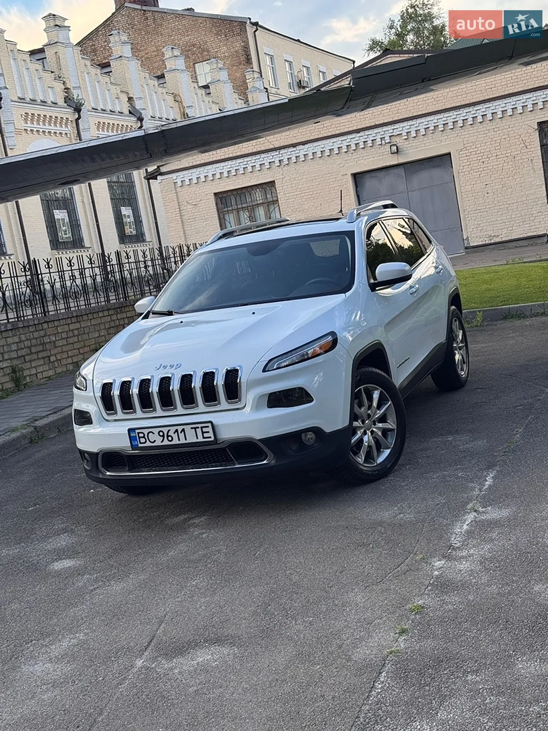 2013 Jeep Cherokee - мініатюра 4