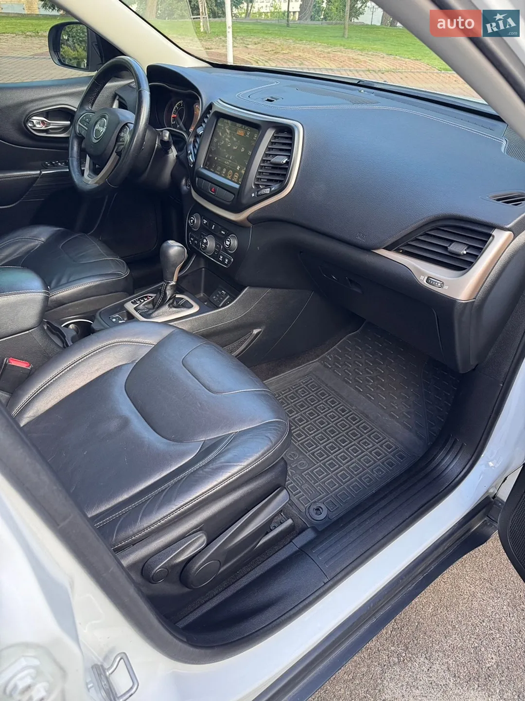 2013 Jeep Cherokee - мініатюра 23