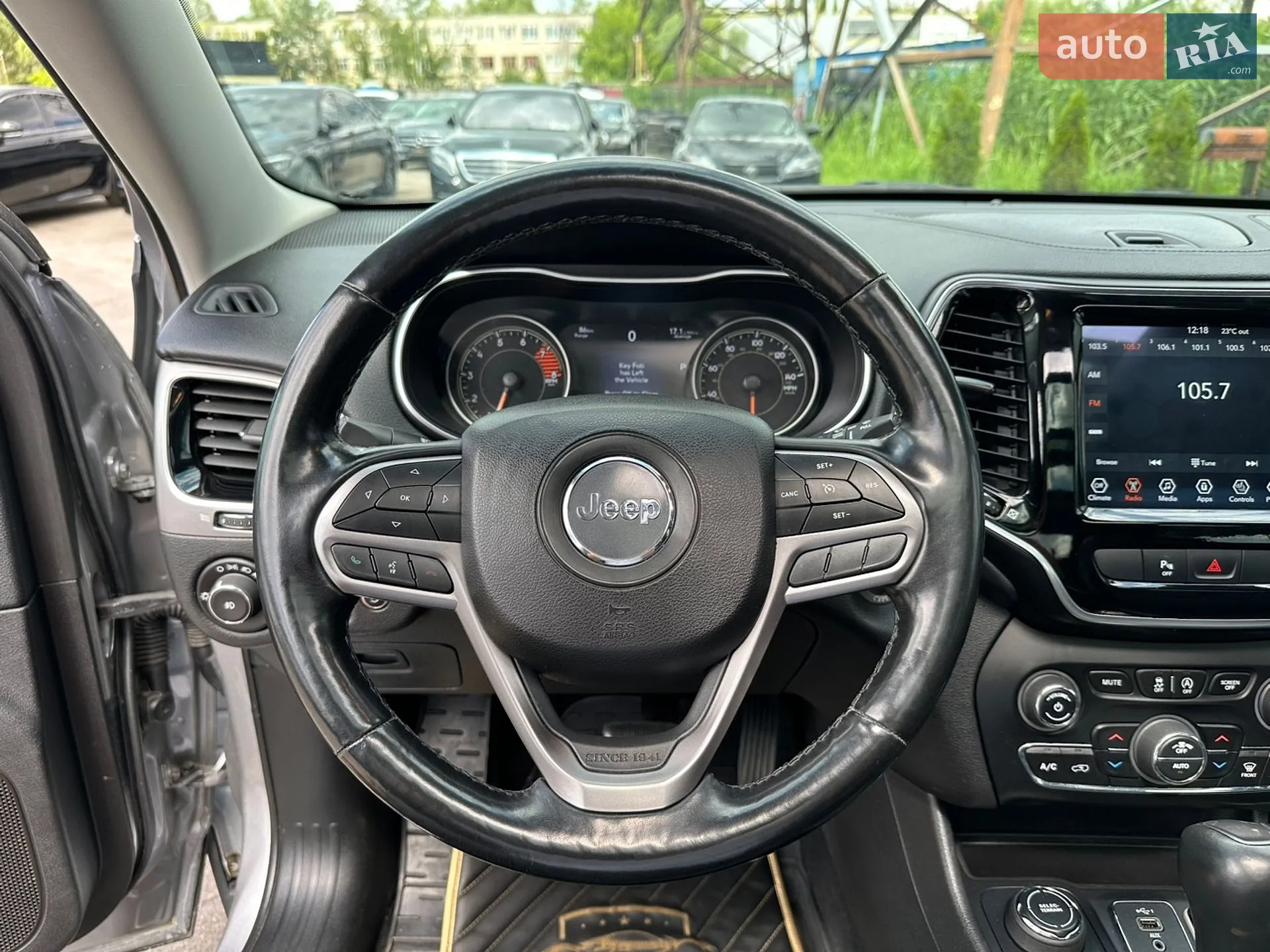 2020 Jeep Cherokee - мініатюра 29