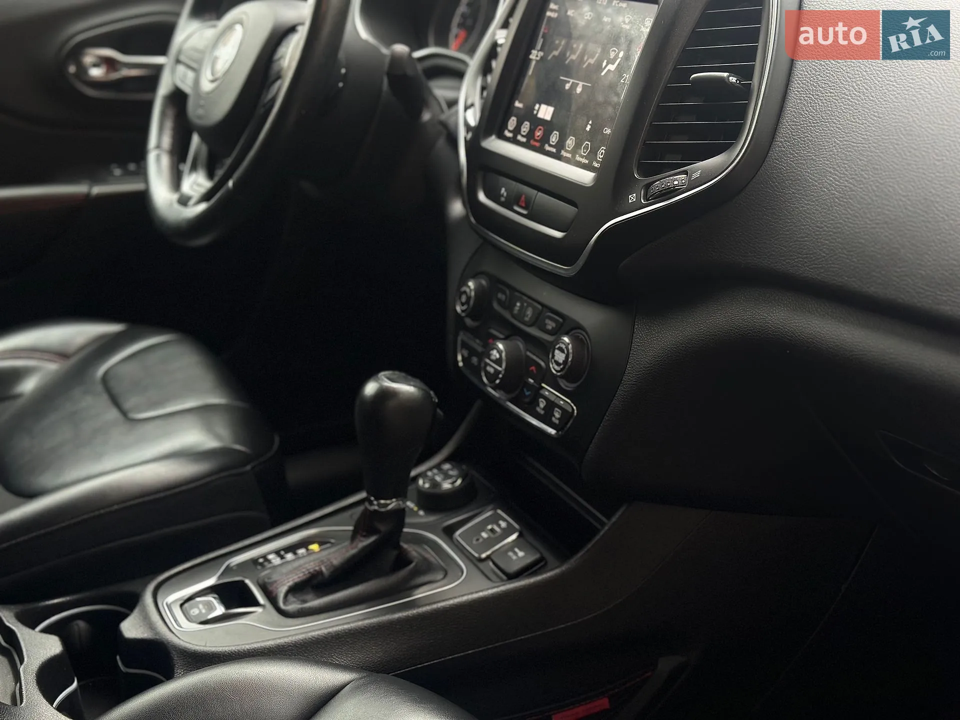 2018 Jeep Cherokee - мініатюра 19