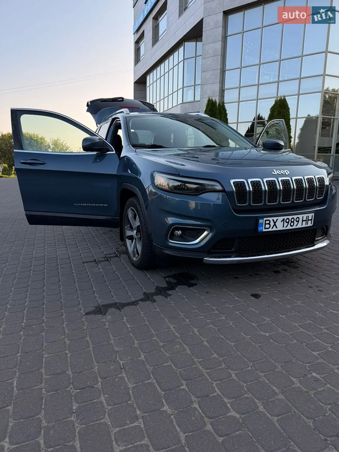 2019 Jeep Cherokee - мініатюра 10