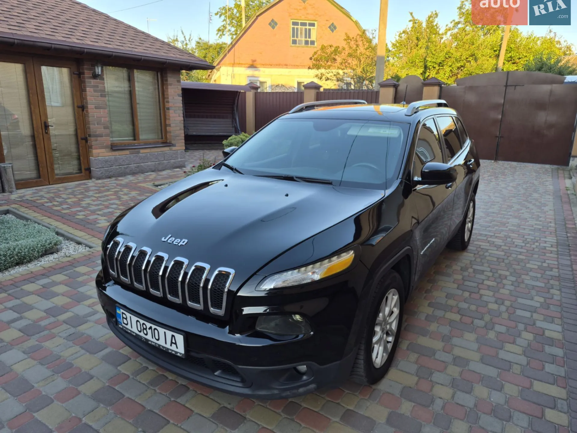 2017 Jeep Cherokee - мініатюра 3