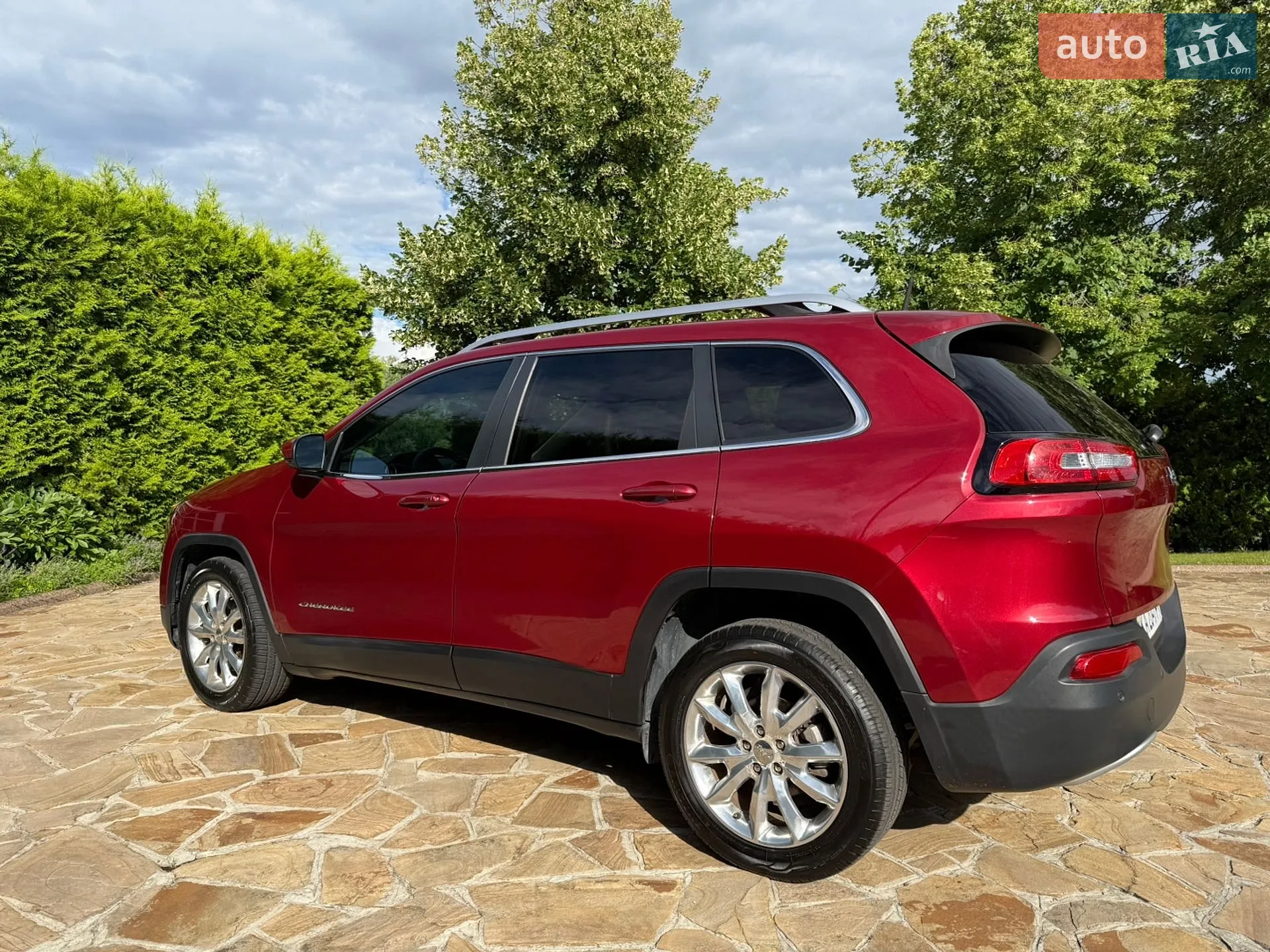 2016 Jeep Cherokee - мініатюра 3