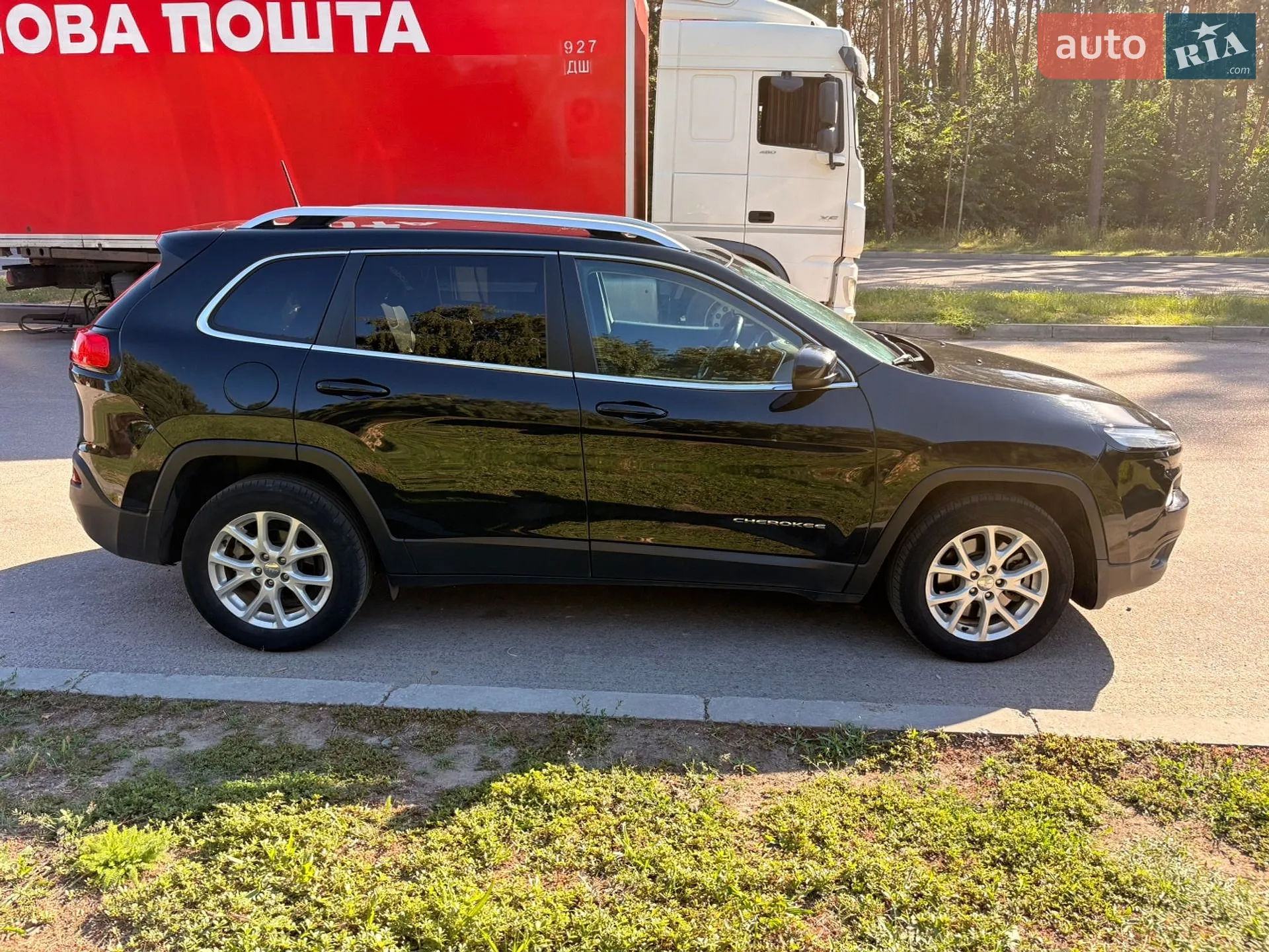 2017 Jeep Cherokee - мініатюра 3