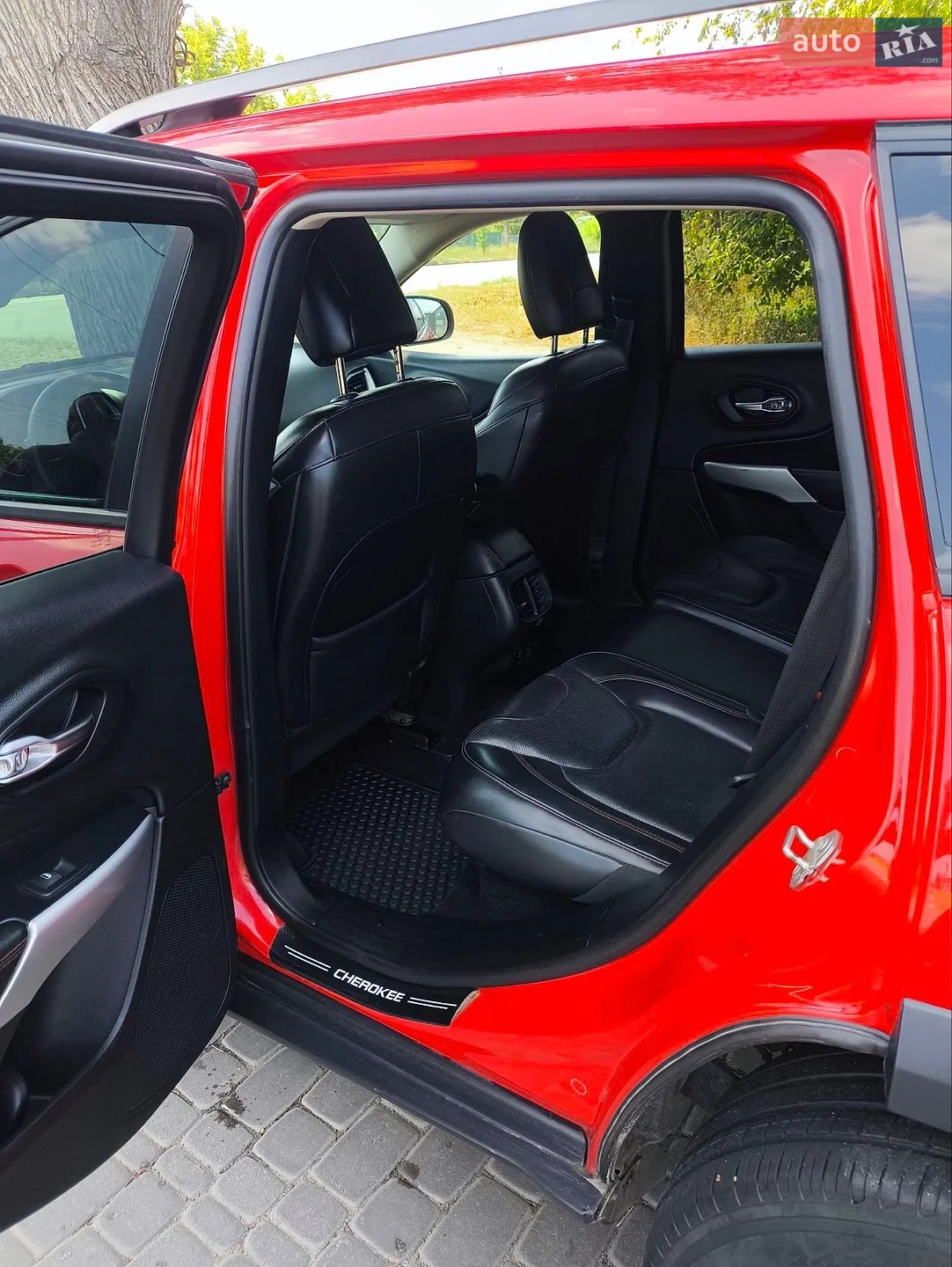 2016 Jeep Cherokee - мініатюра 30