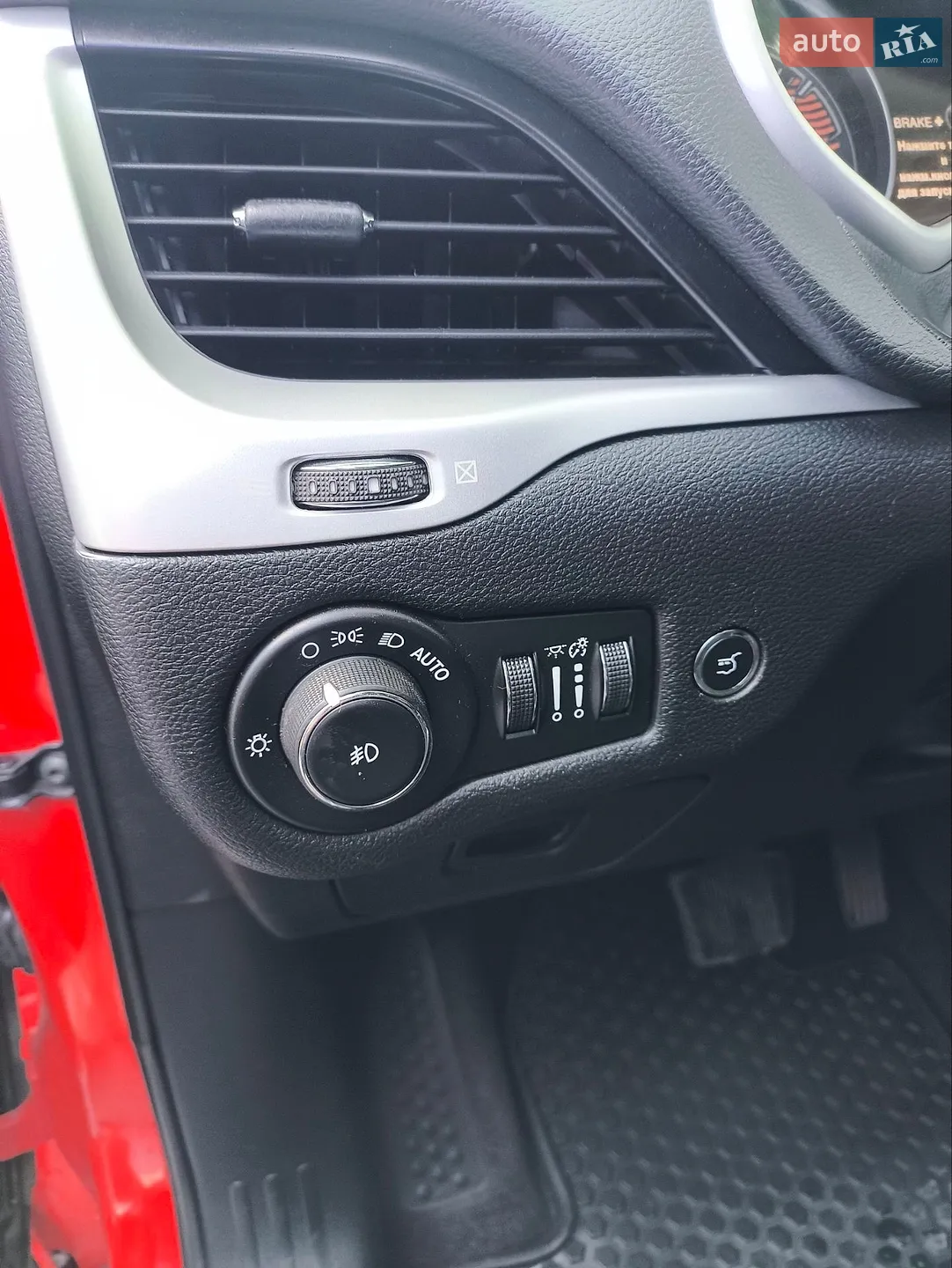 2016 Jeep Cherokee - мініатюра 34