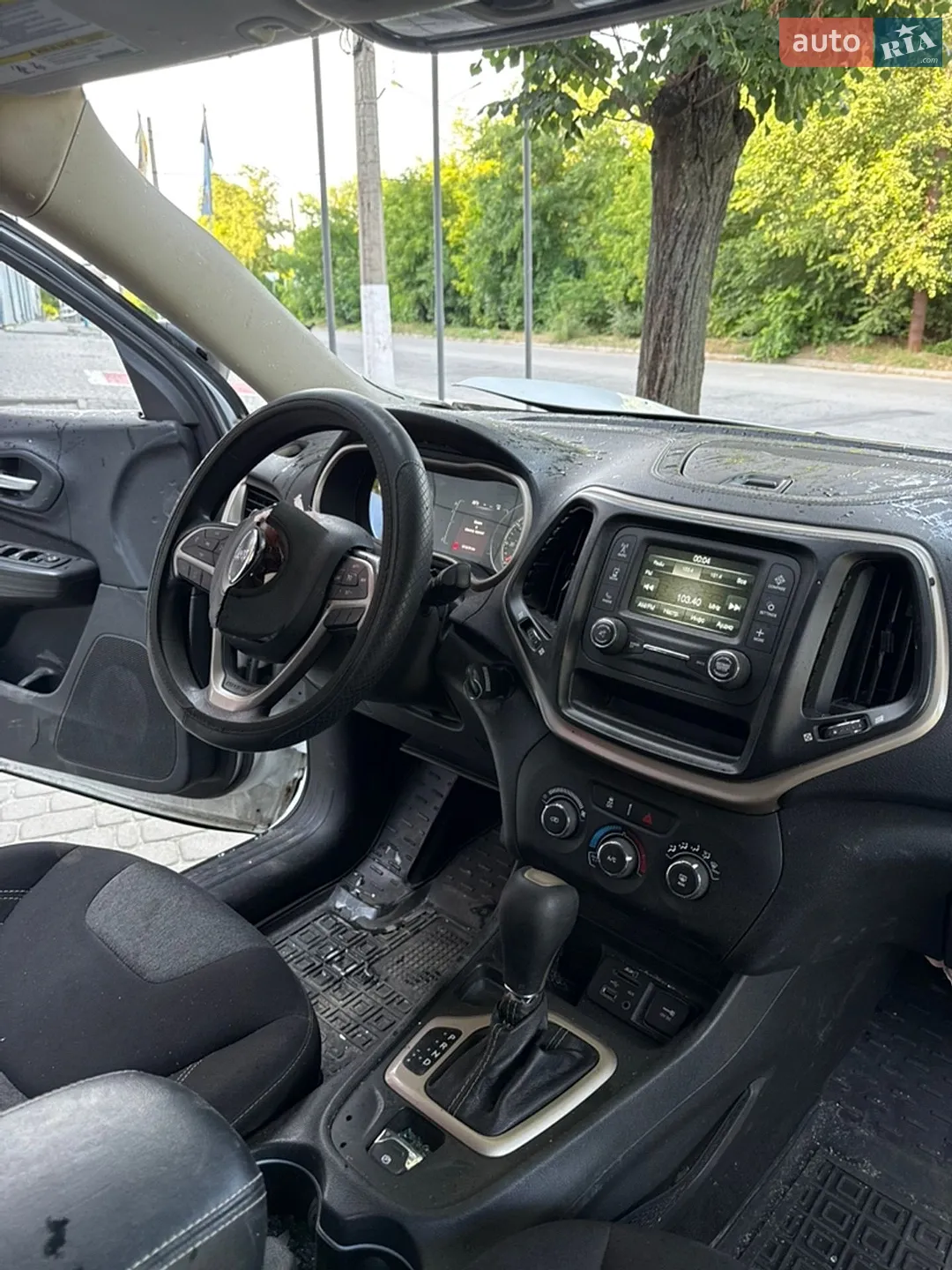 2015 Jeep Cherokee - мініатюра 12