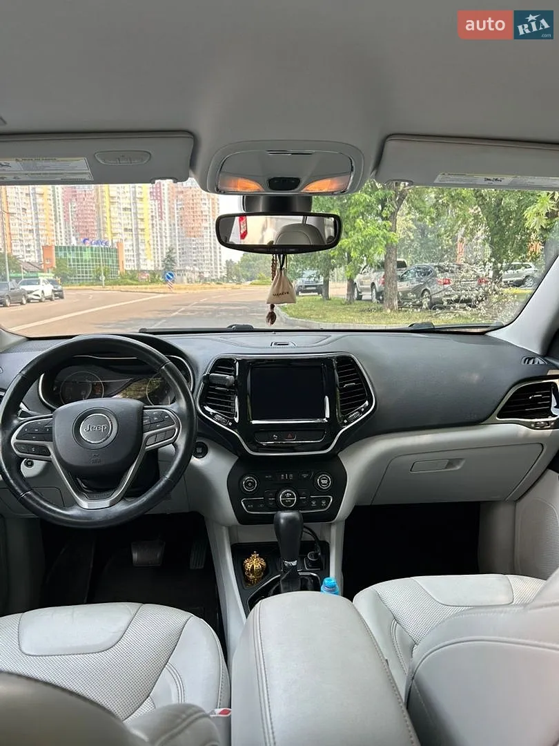 2019 Jeep Cherokee - мініатюра 9