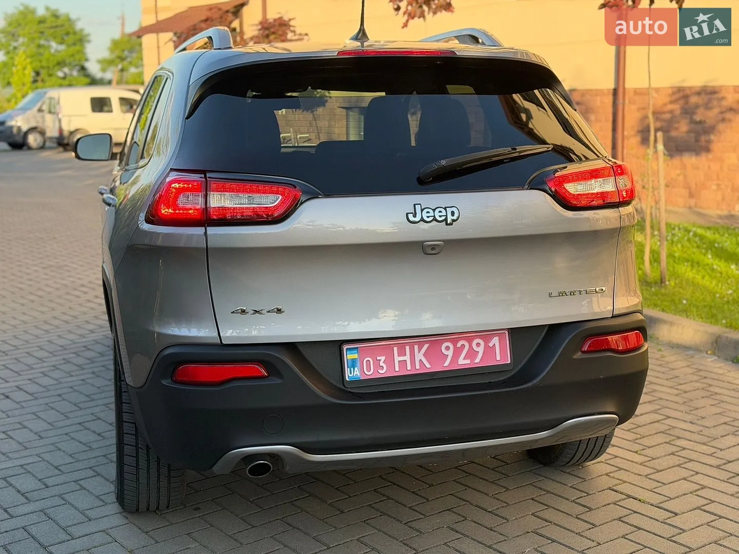 2018 Jeep Cherokee - мініатюра 12