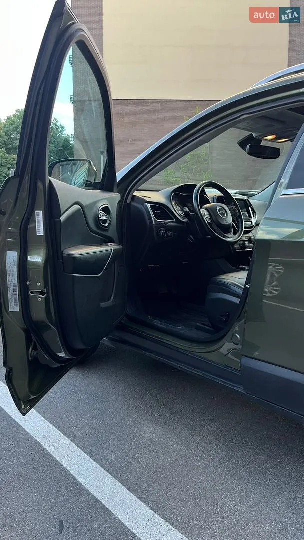 2018 Jeep Cherokee - мініатюра 21