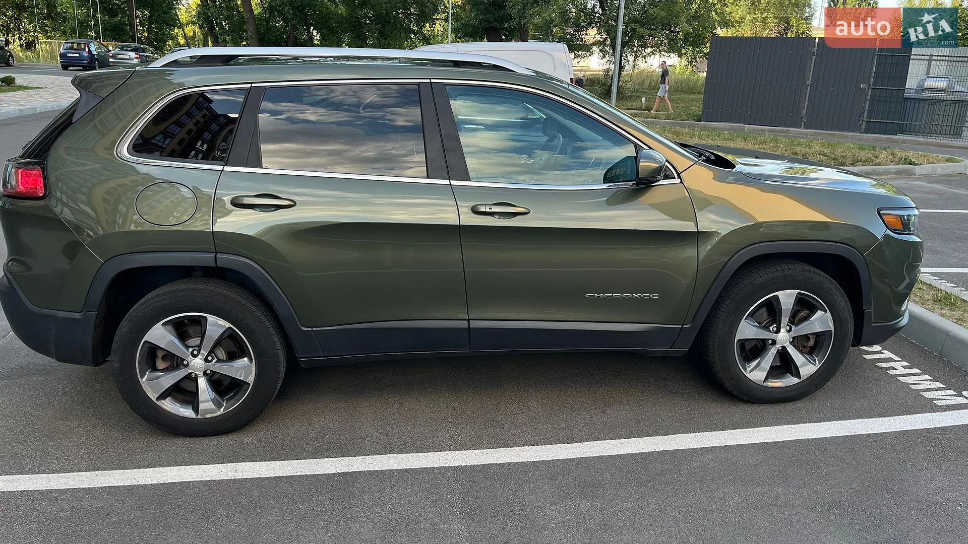 2018 Jeep Cherokee - мініатюра 16