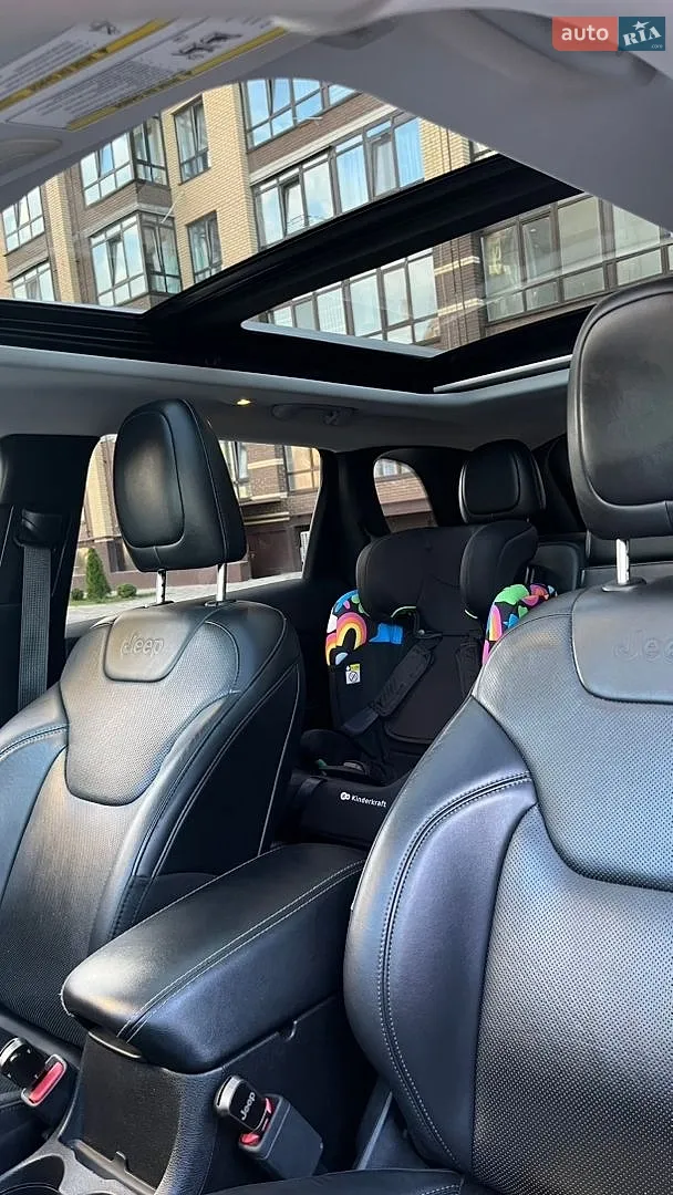 2018 Jeep Cherokee - мініатюра 29
