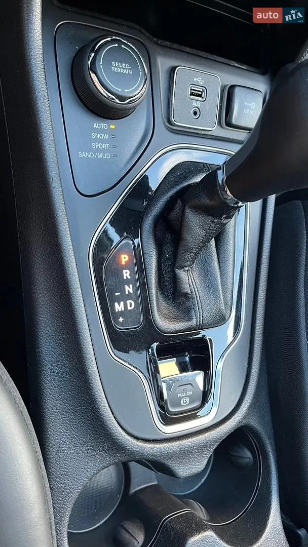 2018 Jeep Cherokee - мініатюра 38
