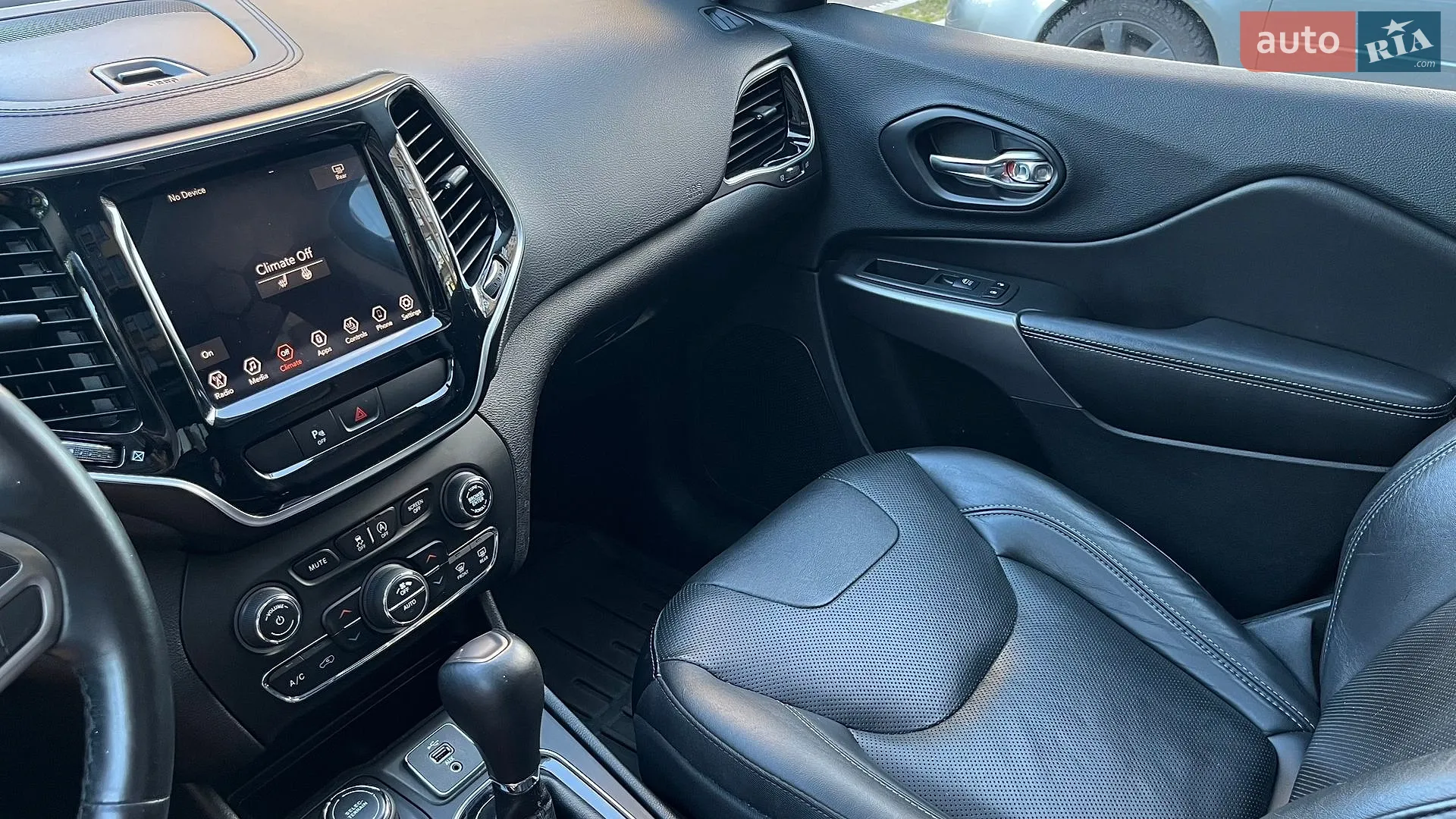 2018 Jeep Cherokee - мініатюра 39