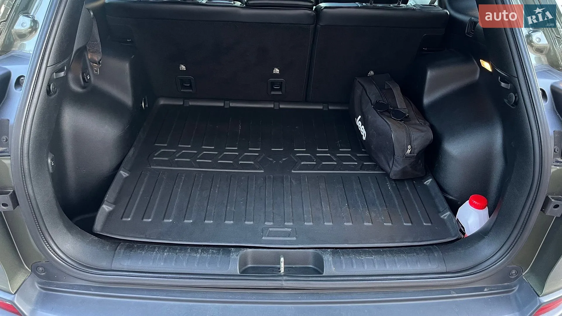2018 Jeep Cherokee - мініатюра 44