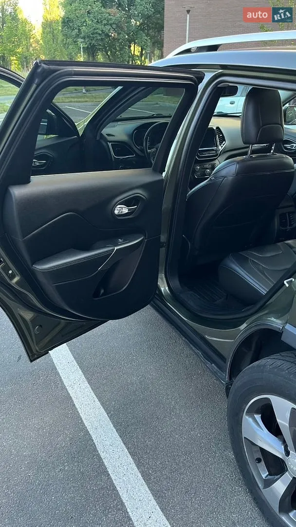 2018 Jeep Cherokee - мініатюра 25