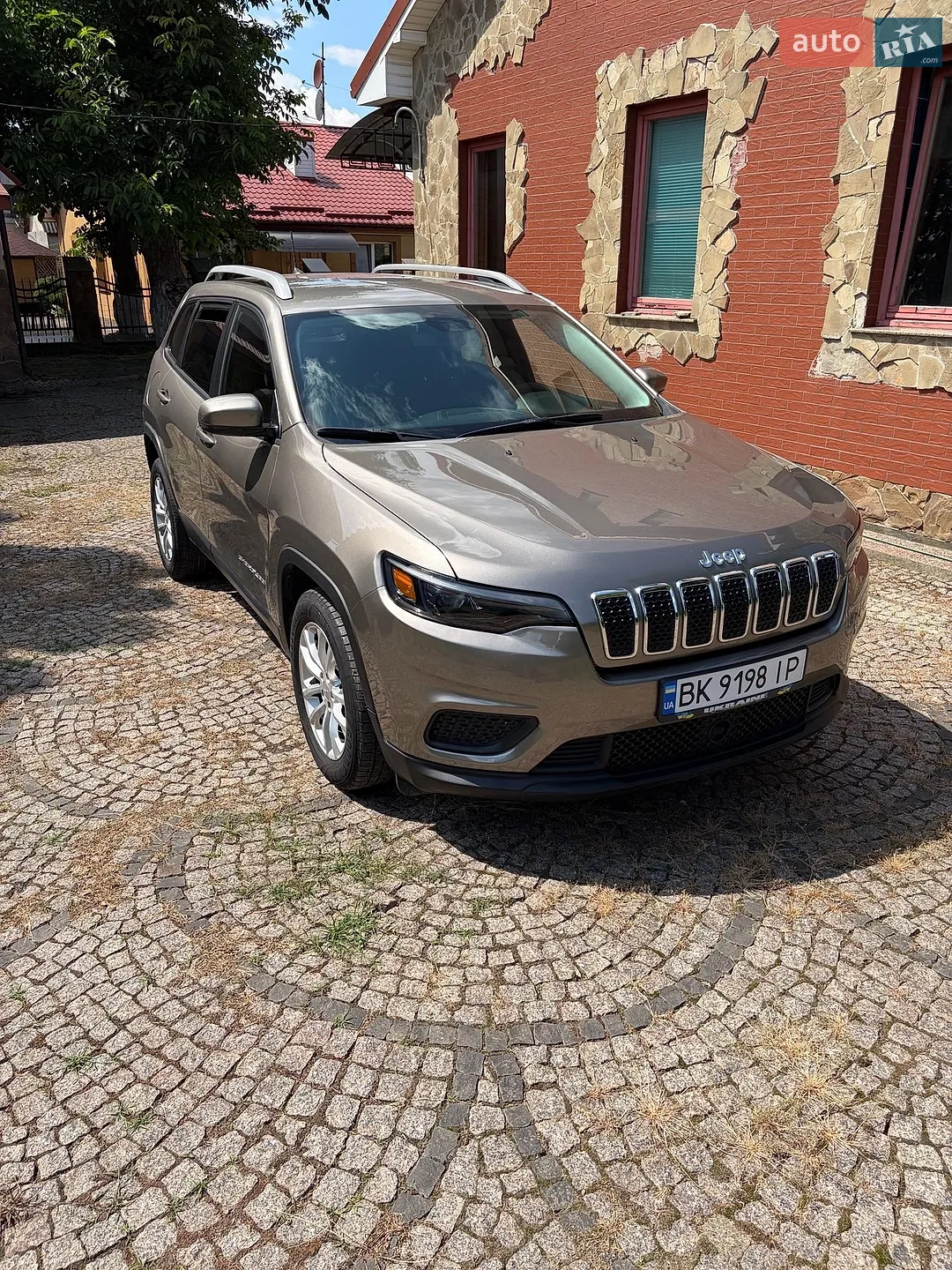 2020 Jeep Cherokee - мініатюра 2