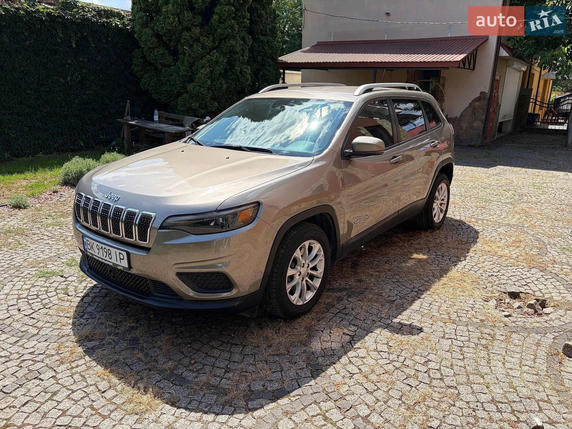 2020 Jeep Cherokee - мініатюра 14