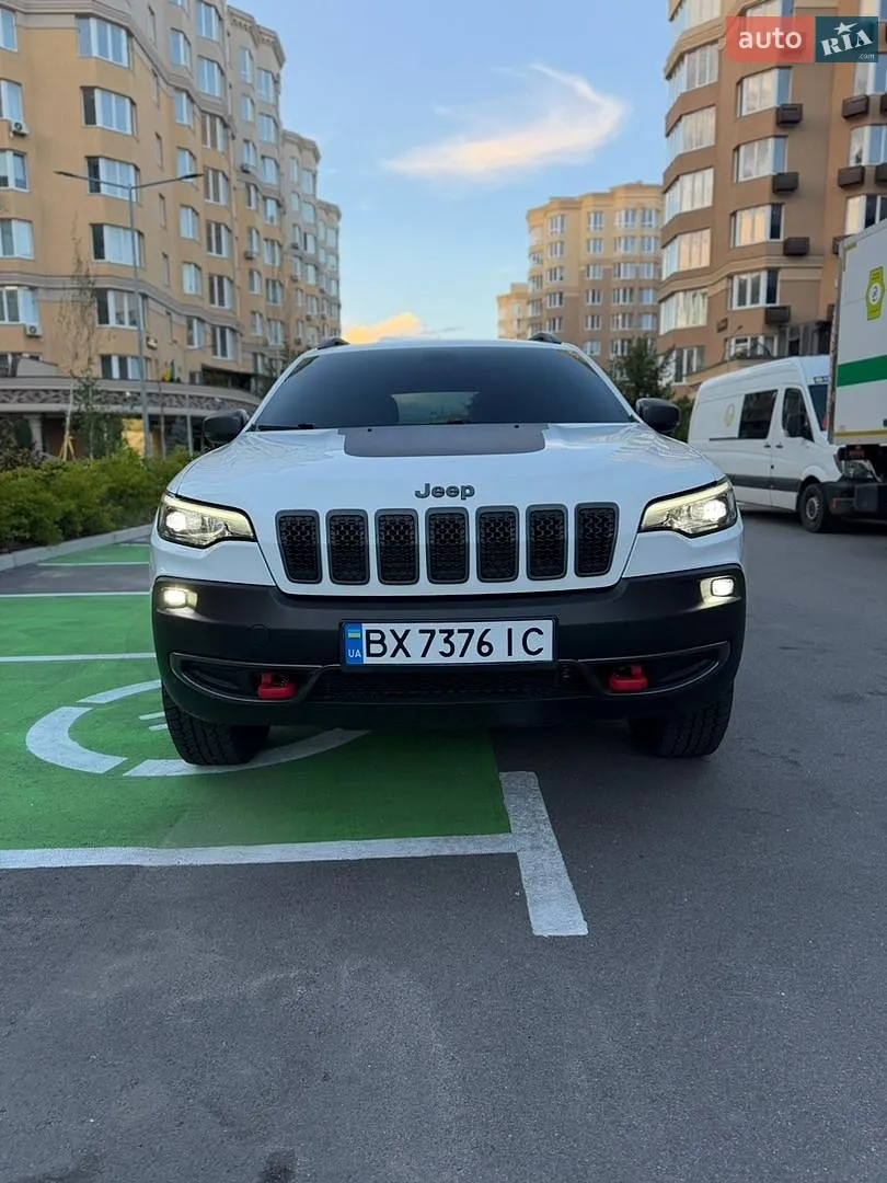 2020 Jeep Cherokee - мініатюра 2