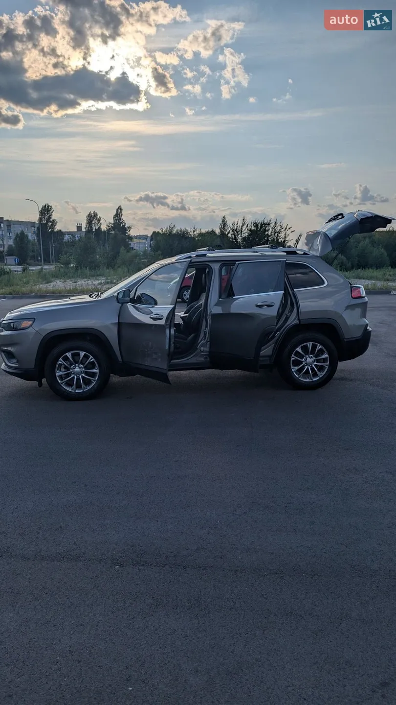 2020 Jeep Cherokee - мініатюра 3