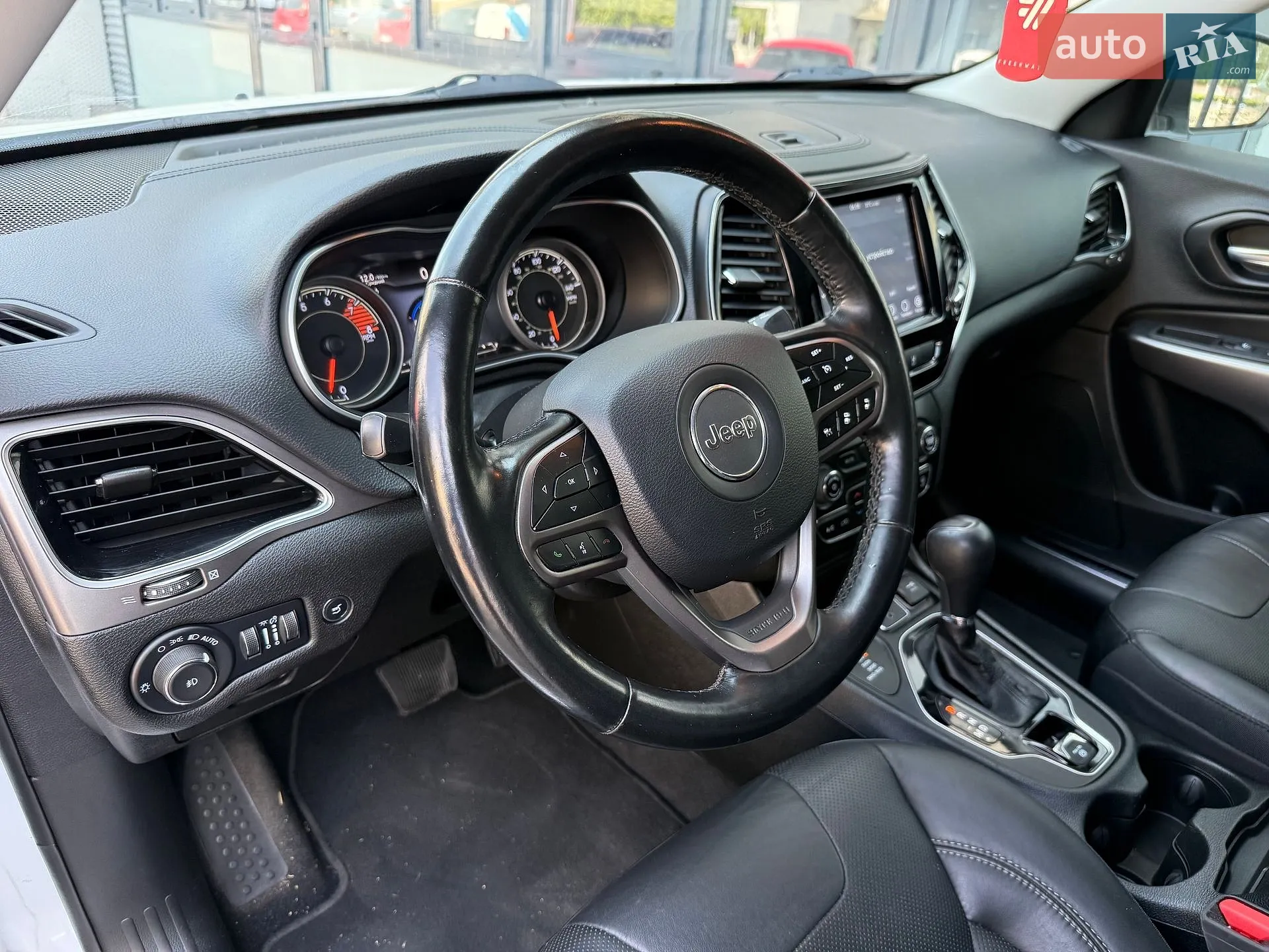 2021 Jeep Cherokee - мініатюра 14