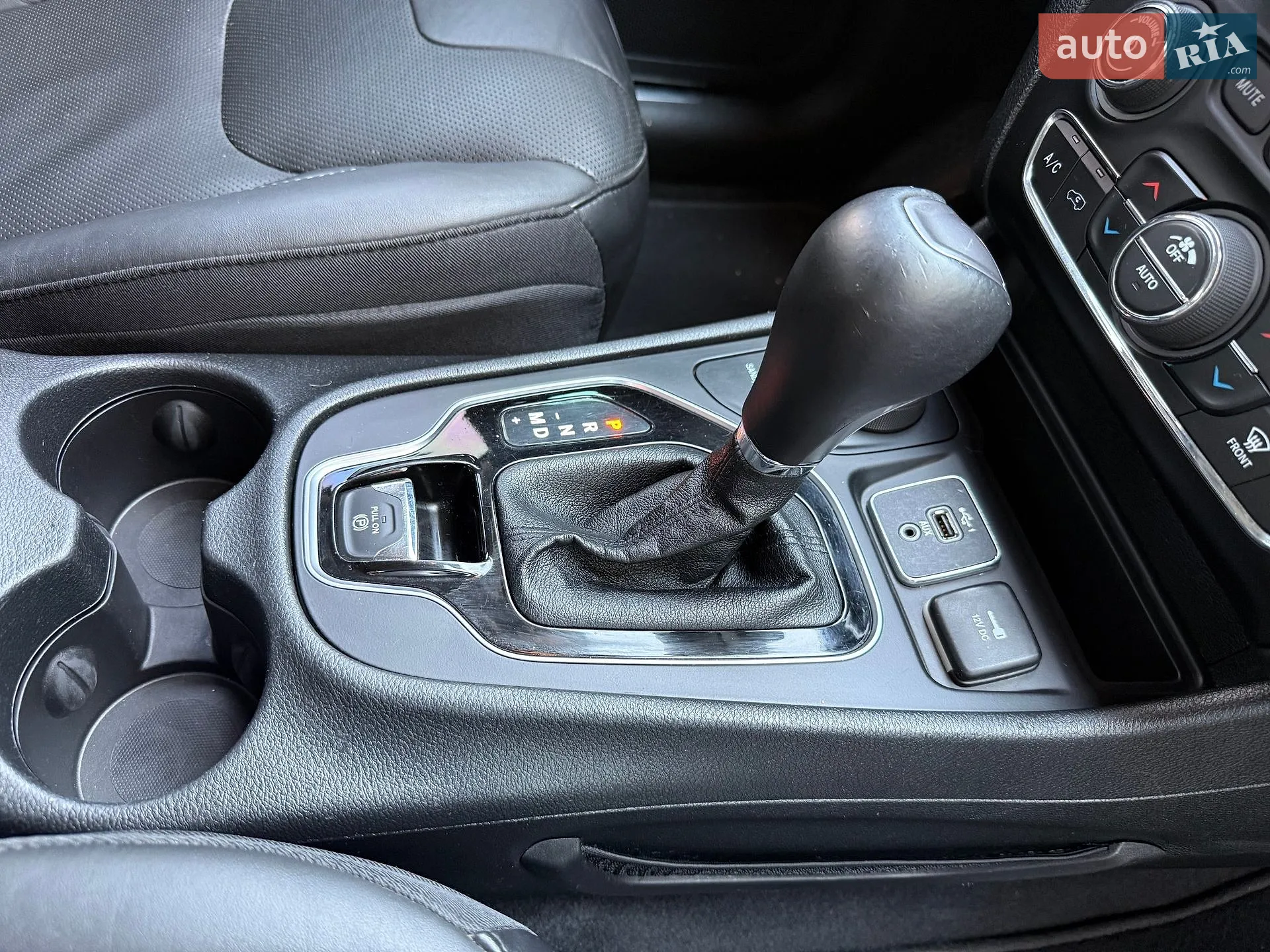 2021 Jeep Cherokee - мініатюра 30