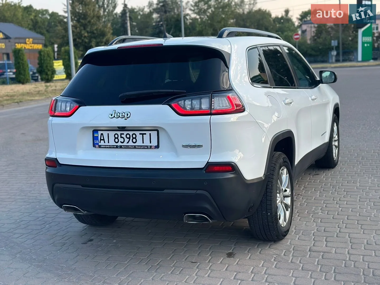 2022 Jeep Cherokee - мініатюра 12