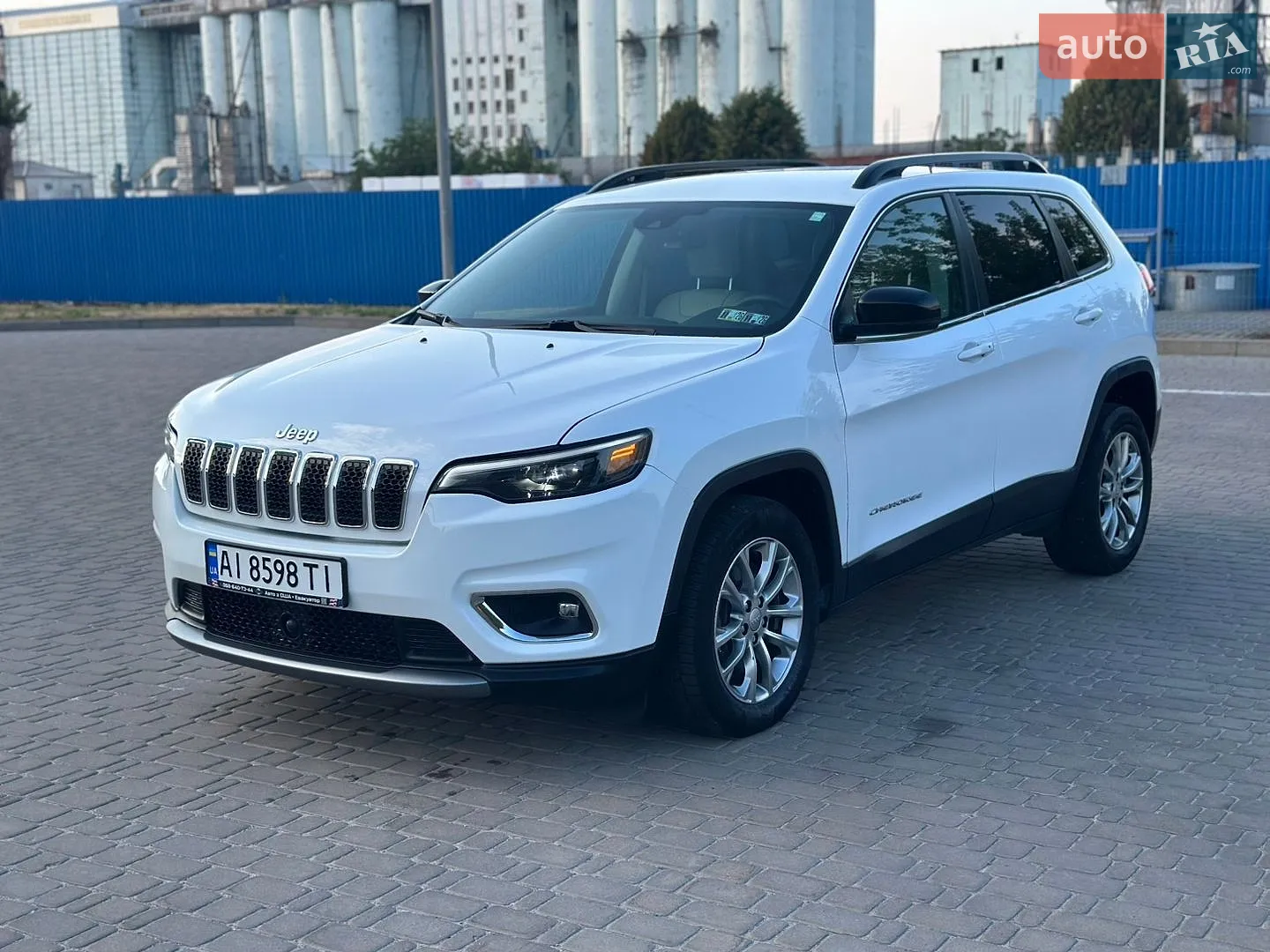 2022 Jeep Cherokee - мініатюра 15