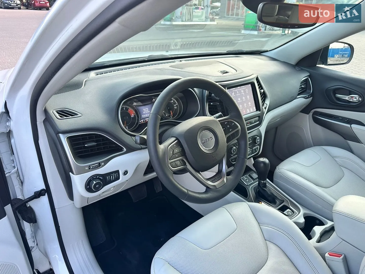 2022 Jeep Cherokee - мініатюра 47