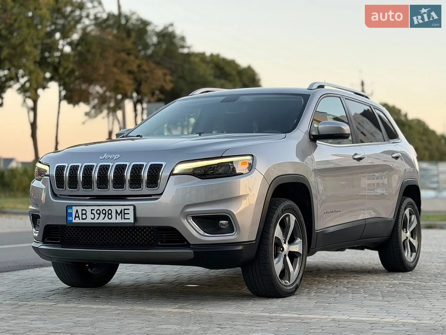 2019 Jeep Cherokee - мініатюра 13
