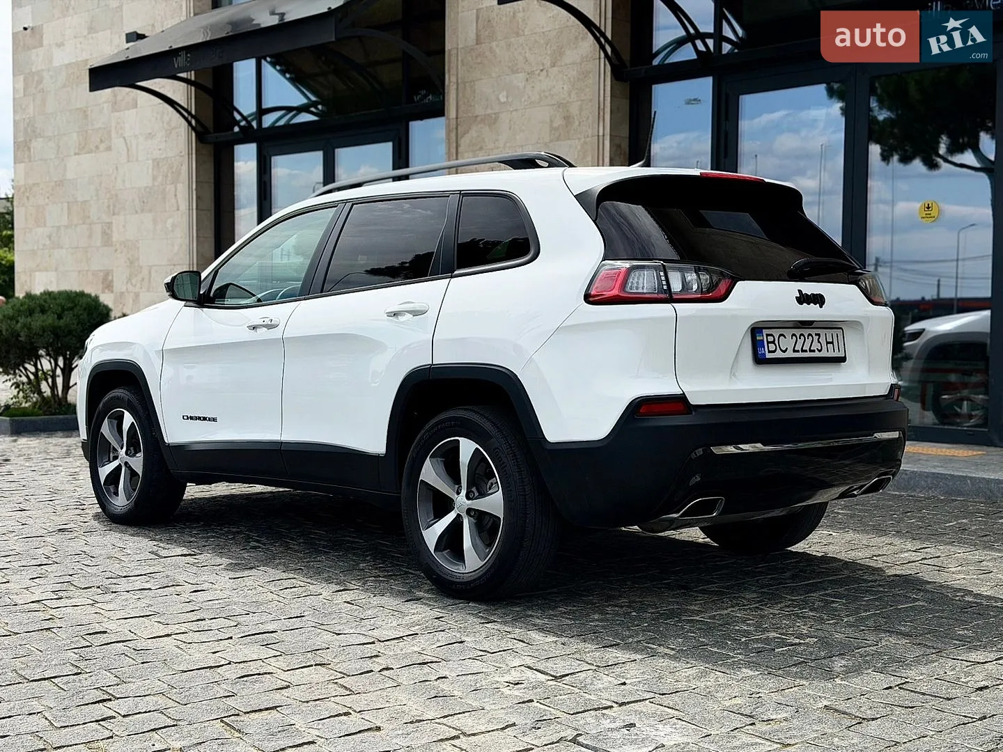 2022 Jeep Cherokee - мініатюра 9
